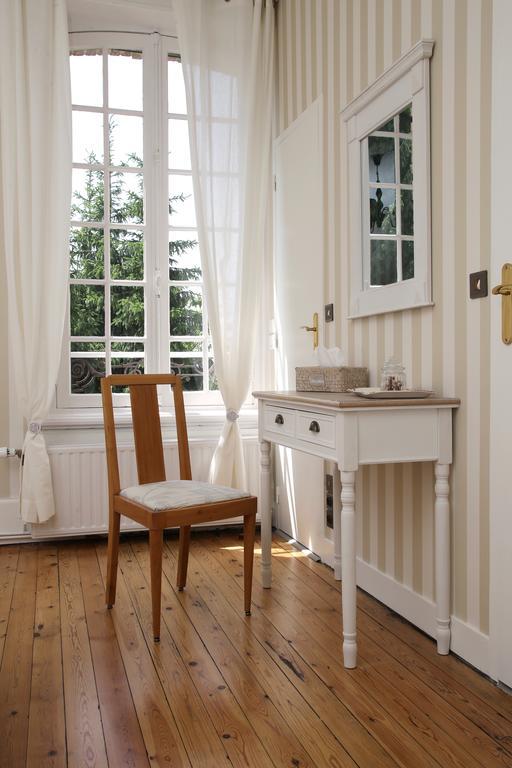 Manoir Le Mesnil Bed & Breakfast Saint-Martin-aux-Chartrains Luaran gambar